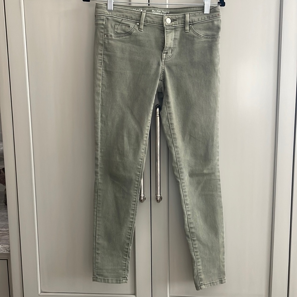 Light green jeggings